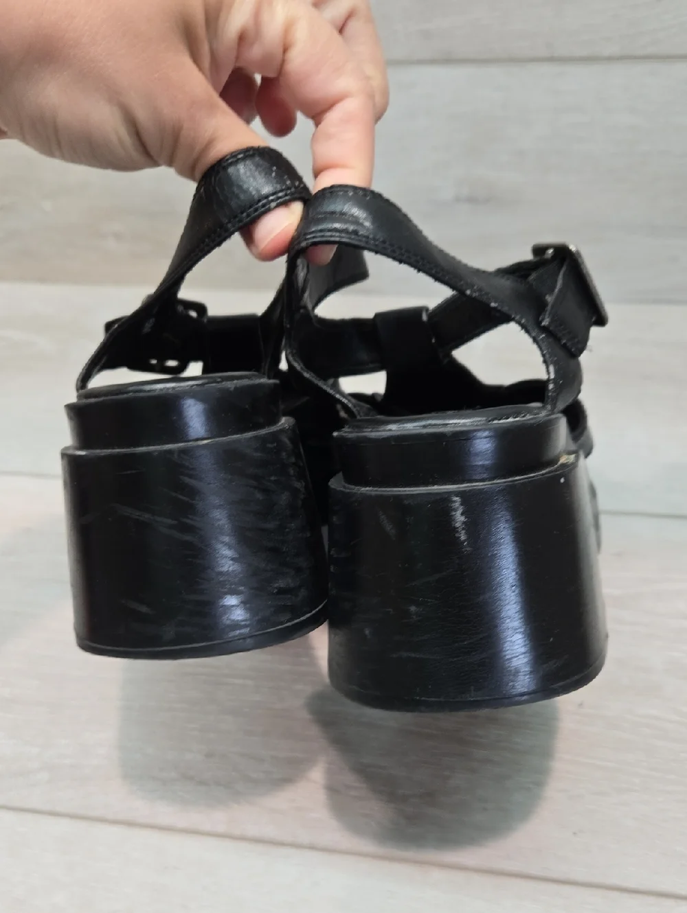 Vintage No Boundaries Women Hillary  Black Chunky Platform Sandals 90